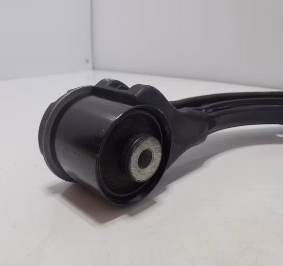 Senp 자동차 부품 컨트롤 암 도매 자동차 예비 부품 Audi Porsche VW BMW Benz 용 독일 자동차 서스펜션 부품 컨트롤 암